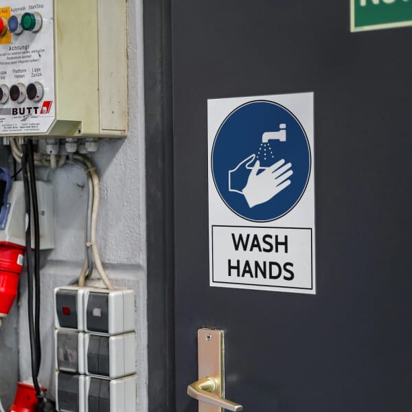Warning Sticker - Wash hands (200x300 mm)